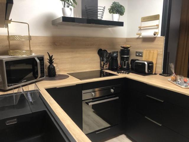 Suite Kassiopee, Romantisme, Balneo, Sauna 奎恩佩勒 外观 照片